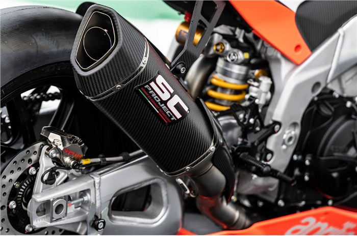 Full system exhaust by SC Project on the RSV4 XTrenta.